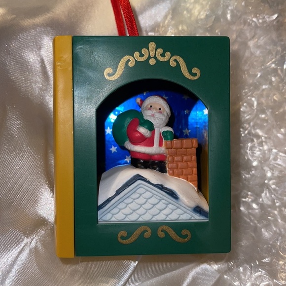 Avon Collectible Storybook Classic Light Up Ornament”The Night Before Christmas” - Picture 2 of 9